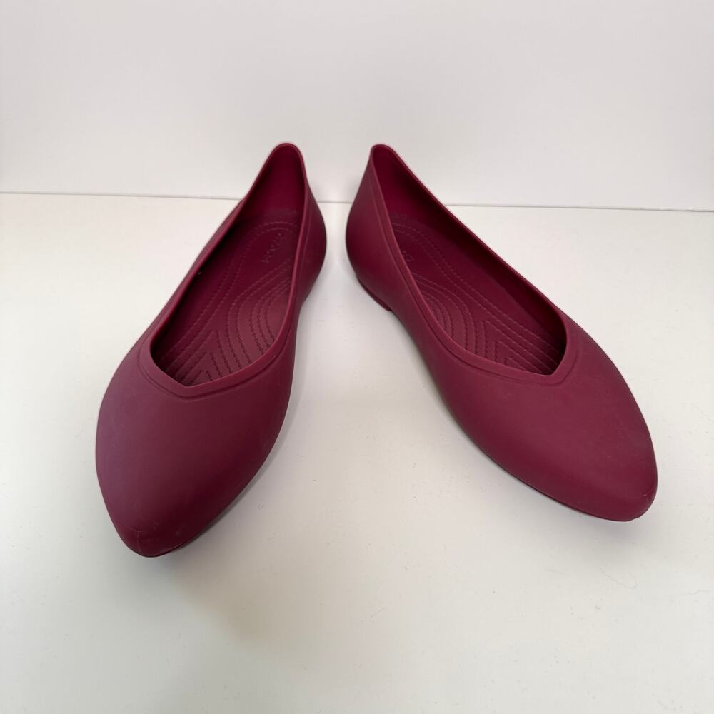 Crocs Womens Brooklyn Pointed Flat Shoes Size 9 Vegan Ballet Comfy Dark Red